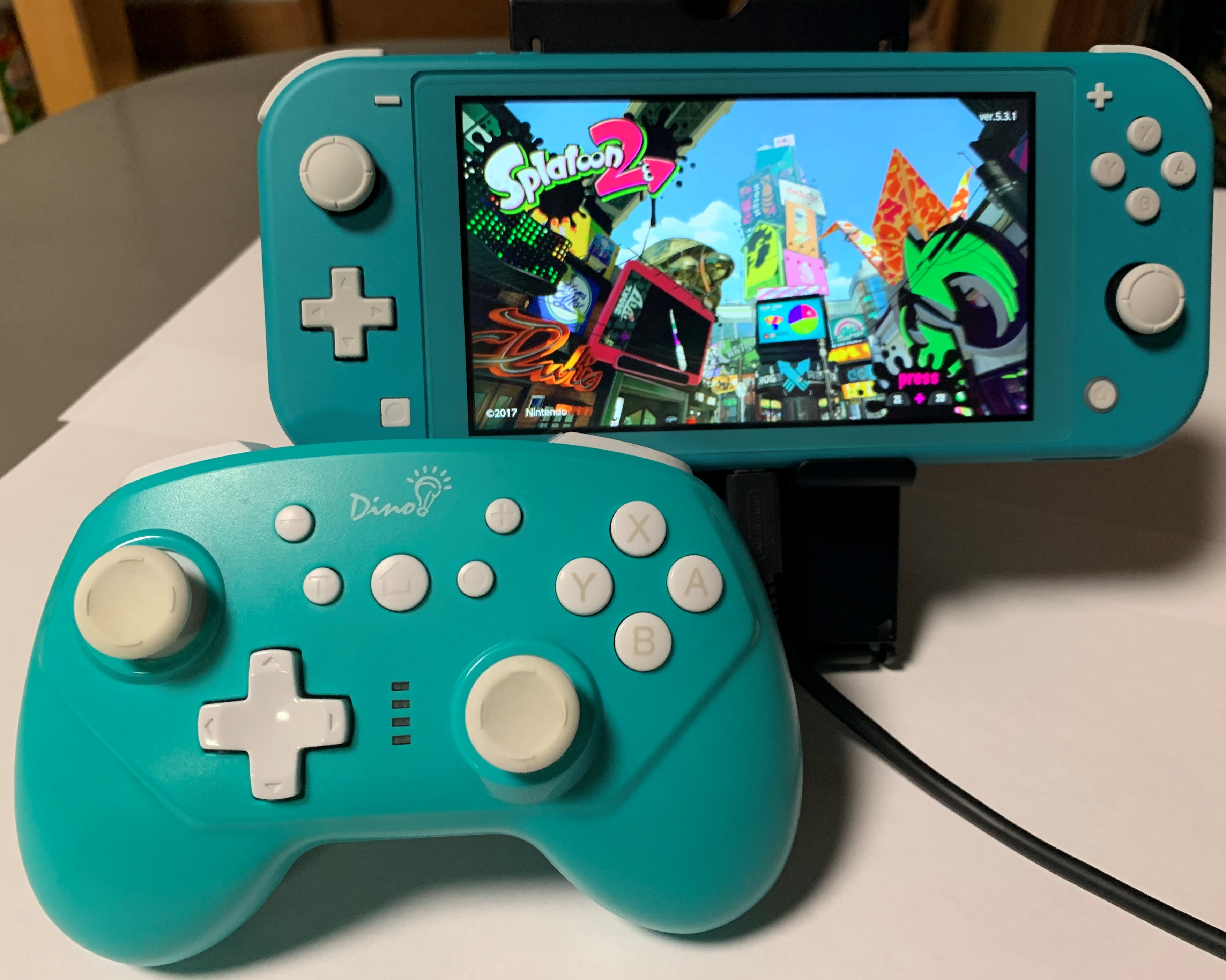 ニンテンドースイッチ ライトにもコントローラーは必要だ！おすすめの